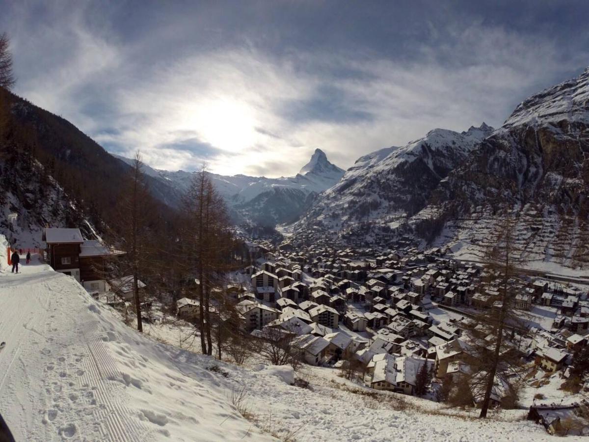 Emelie Zermatt 4****アパートメント エクステリア 写真