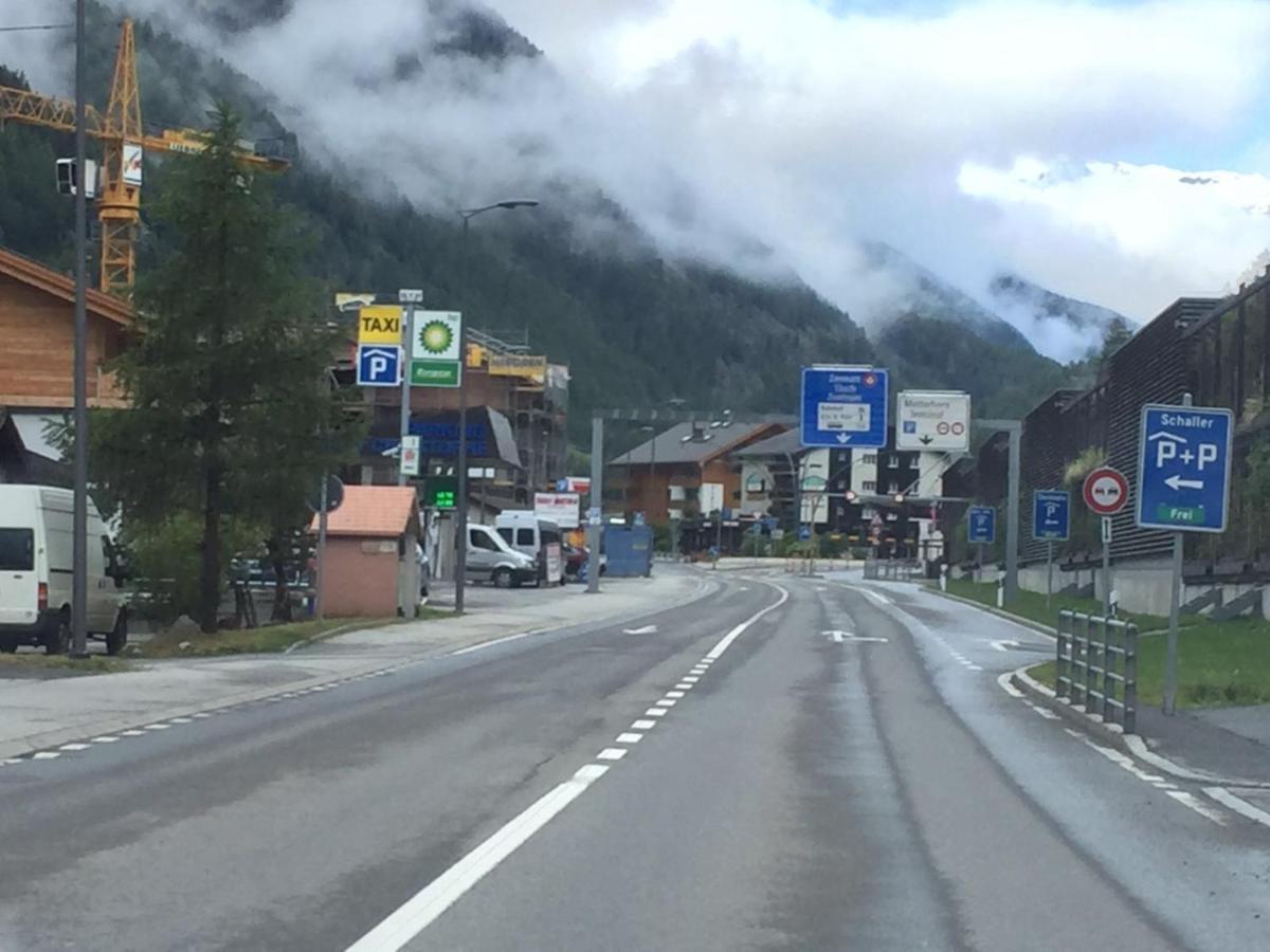 Emelie Zermatt 4****アパートメント エクステリア 写真